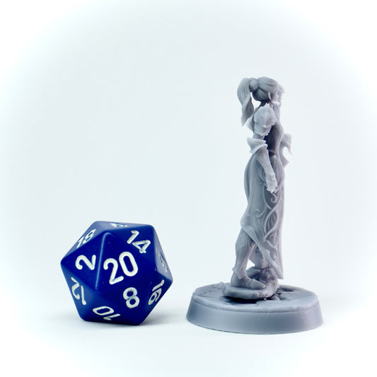 Lady warrior miniature